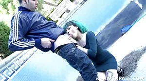 Urocza dojrzale seks filmy laska Chica zostaje przebita długim białym penisem