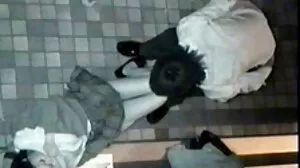 Szczupła młoda brunetka Lana Grand filmy erotyczne starsze panie lubi ostre ruchanie w sypialni