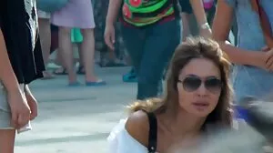 Niebieskooka hottie Keira Croft ssie twardego czarnego darmowe filmy erotyczne z dojrzałymi kobietami kutasa