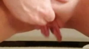 Pożądliwy anioł z długimi nogami Brittany Bardot cieszy sex tv dojrzale się seksem analnym