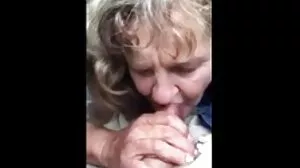 Ruda laska z wielkimi cyckami Veronica Avluv pokazuje swoje umiejętności starsze panie erotyka